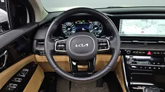 2023 Kia Carnival Diesel 9-Seater Signature, белый — фото 13