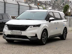 2023 Kia Carnival Gasoline 9-Seater Prestige, белый — фото 2