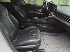 2023 Hyundai Avante 1.6, серо-серебристый — фото 15