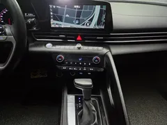 2023 Hyundai Avante 1.6, серо-серебристый — фото 19