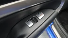 2023 Genesis G70 Gasoline 2.0T 4WD, синий — фото 19