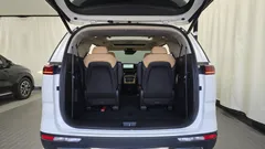 2023 Kia Carnival Diesel 9-Seater Signature, белый — фото 17