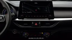 2022 Kia K3 1.6, белый — фото 19