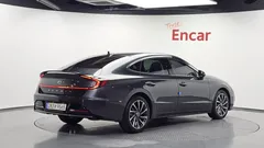 2022 Hyundai Sonata 2.0, серый — фото 2