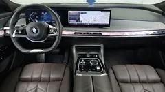 2023 BMW 7-Series 740d xDrive Design Pure Excellence, серо-серебристый — фото 14