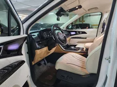 2022 Kia Carnival Gasoline 9-Seater Signature, белый — фото 17