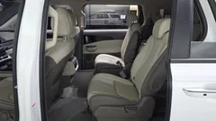 2023 Kia Carnival Diesel 9-Seater Prestige, белый — фото 15