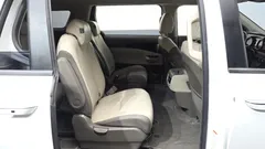 2023 Kia Carnival Diesel 9-Seater Prestige, белый — фото 16