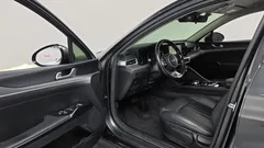 2023 Kia K5 Trendy, серый — фото 10