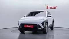 2023 Hyundai Kona Gasoline 1.6 Turbo 2WD, белый — фото 3