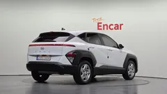 2023 Hyundai Kona Gasoline 1.6 Turbo 2WD, белый — фото 2