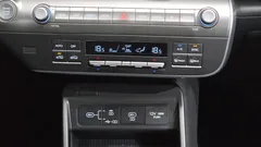 2023 Hyundai Kona Gasoline 1.6 Turbo 2WD, белый — фото 19
