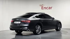 2021 Audi A5 40 TDI Quattro Premium Sportback, серый — фото 2