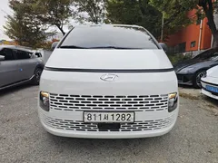 2022 Hyundai Staria Cargo 3-Seater, белый — фото 1