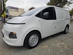 2022 Hyundai Staria Cargo 3-Seater, белый — фото 2