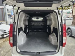 2022 Hyundai Staria Cargo 3-Seater, белый — фото 8
