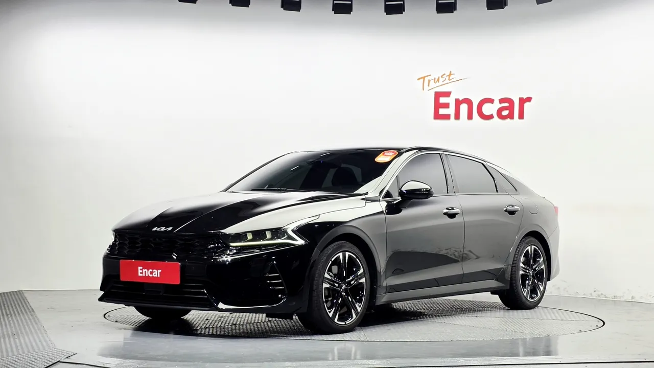 2023 Kia K5 Signature