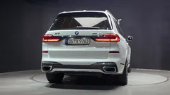 2023 BMW X7 xDrive 40d M Sport 6STR, белый — фото 4