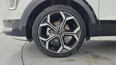 2022 Kia Niro Signature, белый — фото 5