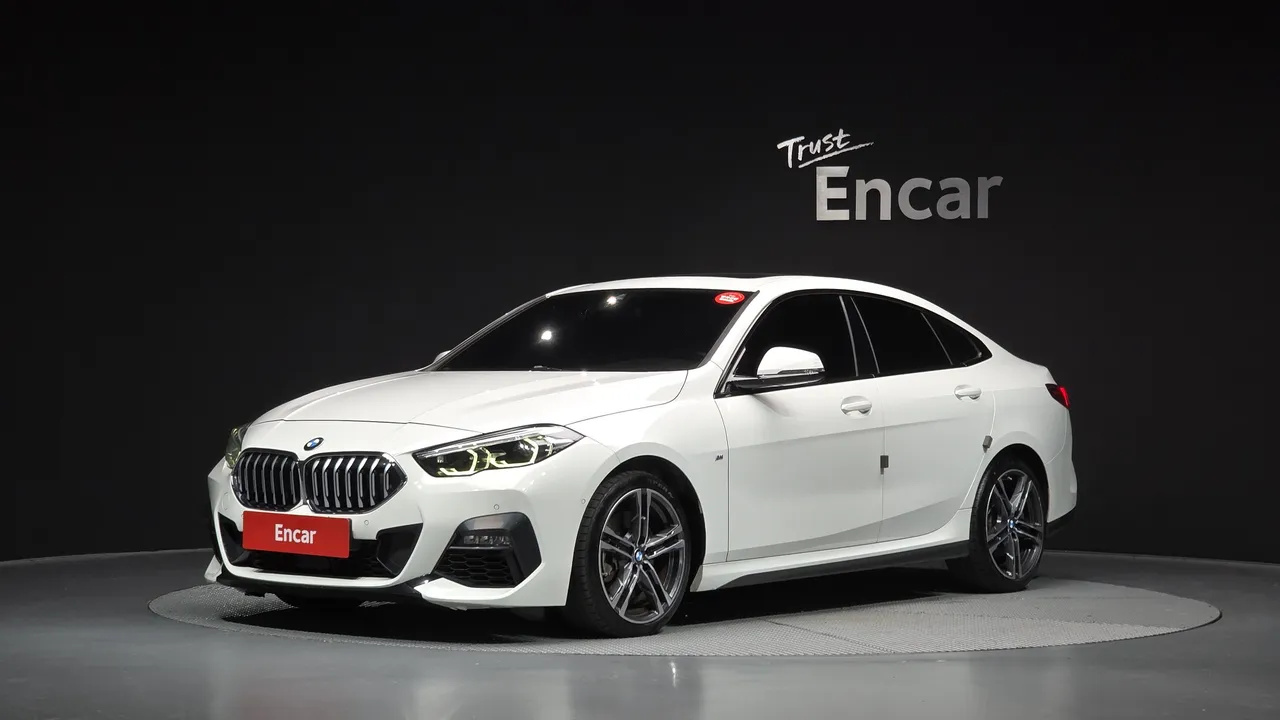 2022 BMW 2-Series 220i M Sports