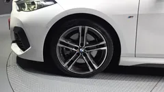 2022 BMW 2-Series 220i M Sports, белый — фото 5