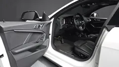 2022 BMW 2-Series 220i M Sports, белый — фото 10