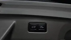 2023 Kia Carnival Diesel 9-Seater Signature, белый — фото 15