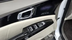 2023 Kia Carnival Diesel 9-Seater Signature, белый — фото 19