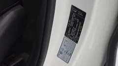 2023 Kia Carnival Gasoline 9-Seater Prestige, белый — фото 18