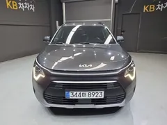 2022 Kia Niro Prestige, серый — фото 2