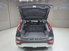 2022 Kia Niro Prestige, серый — фото 18