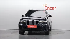 2022 BMW X7 xDrive 40i M Sport 6STR, чёрный — фото 3