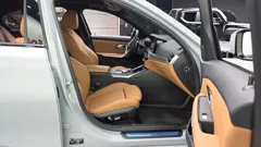 2023 BMW 3-Series 320i M Sport, серо-серебристый — фото 11