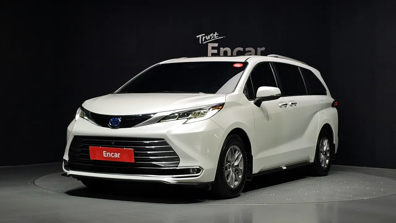 2022 Toyota Sienna 2.5 Hybrid AWD