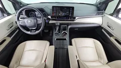 2022 Toyota Sienna 2.5 Hybrid AWD, белый — фото 7