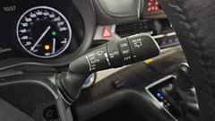 2022 Toyota Sienna 2.5 Hybrid AWD, белый — фото 19