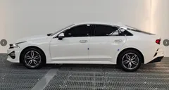 2023 Kia K5 2.0, белый — фото 2