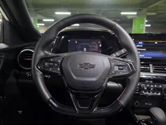 2024 Chevrolet Trax 1.2 RS, белый — фото 9