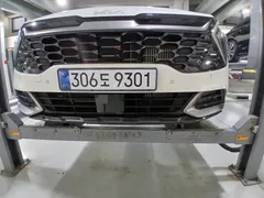 2023 Kia Sportage Gasoline 1.6 Turbo 2WD, белый — фото 3