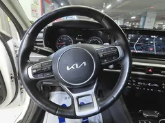 2023 Kia K5 2.0 LPI(Renter car), белый — фото 8