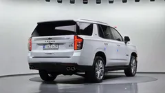 2023 Chevrolet Tahoe 6.2 Dark Knight 4WD, белый — фото 2