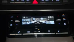 2023 Hyundai Grandeur Premium, серо-серебристый — фото 10