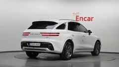 2023 Genesis GV70 2.5T Gasoline AWD, белый — фото 2