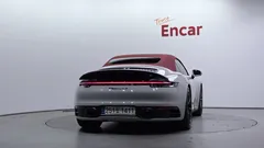 2022 Porsche 911 Carrera S Cabriolet, серо-серебристый — фото 4