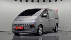 2023 Hyundai Staria Cargo 3-Seater, серо-серебристый — фото 1
