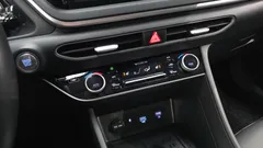 2022 Hyundai Sonata 2.0, чёрный — фото 17