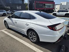 2023 Hyundai Sonata 2.0, белый — фото 2