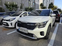 2023 Kia Seltos Gasoline 2.0 2WD, белый — фото 3