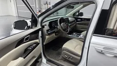 2022 Kia Carnival Gasoline 7-Seater Hi-Limousine, белый — фото 10