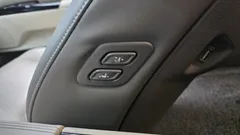 2022 Kia Carnival Gasoline 7-Seater Hi-Limousine, белый — фото 17